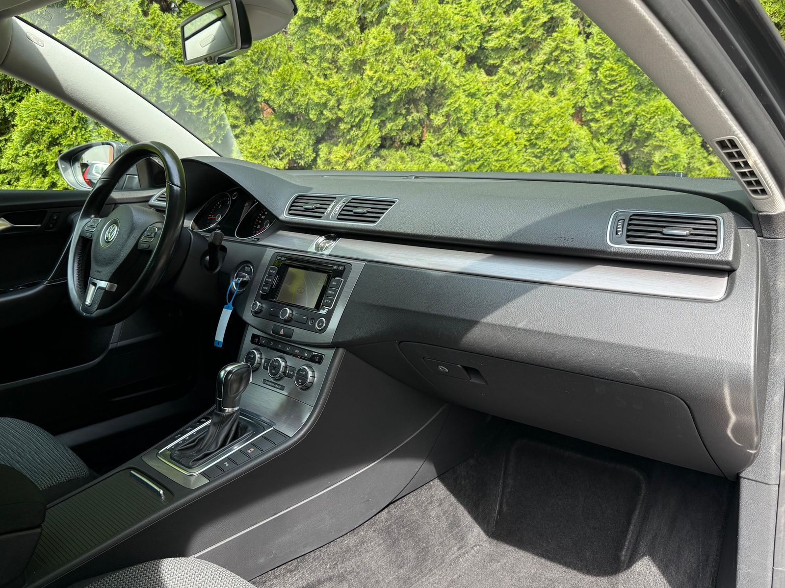 Fahrzeugabbildung Volkswagen Passat Variant 2.0TDI DSG Comfort XEN+STHZ+AHK+