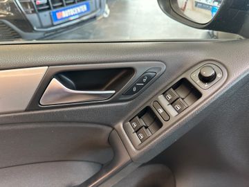 Volkswagen Golf VI*SERVICE 426*TÜV 127*2-HAND*2-ZONEN*
