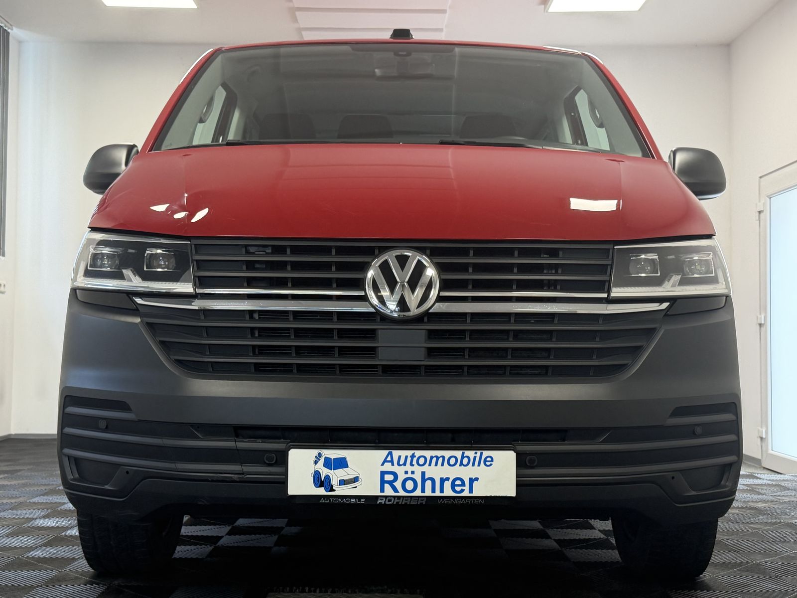 Volkswagen T6 Caravelle T6.1 2.0 TDI lang 9-Sitze Standh. imagem 2
