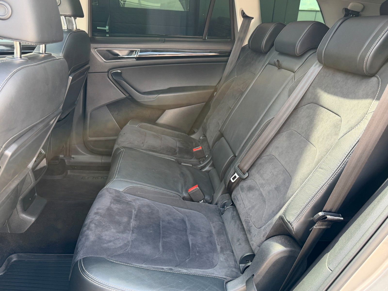 Fahrzeugabbildung SKODA Kodiaq 2.0 TSI Style *Pano*Standhzg*7Si*ACC*AHK*