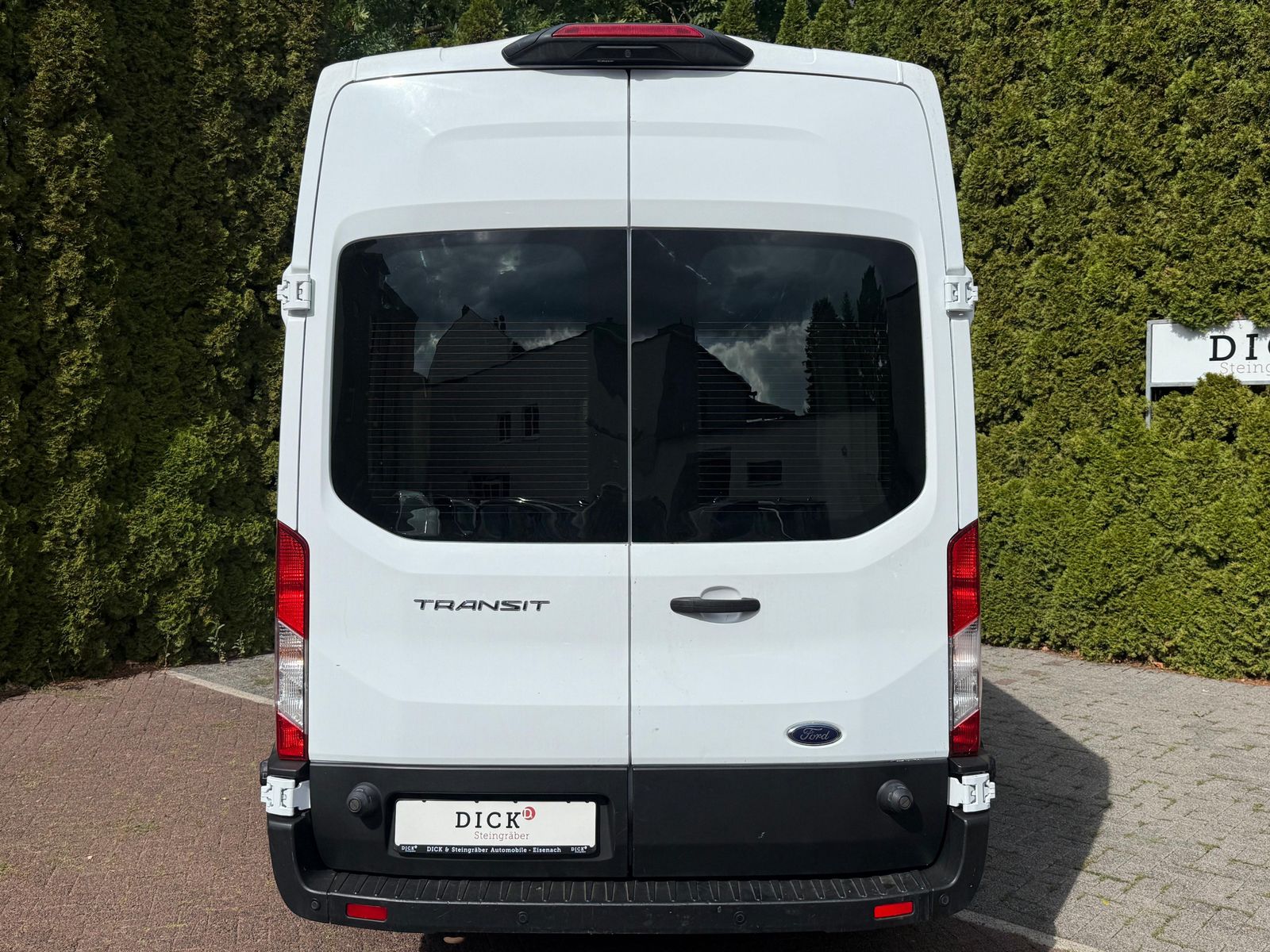 Fahrzeugabbildung Ford Transit 2.0 TDCI DOKA+6SI L3H2 XEN+KLIMA+SHZ+KAM