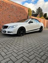 Mercedes-Benz Top Mercedes E220 Cabrio - gebrauchte Mercedes-Benz E 220 aus dem Jahr 2012