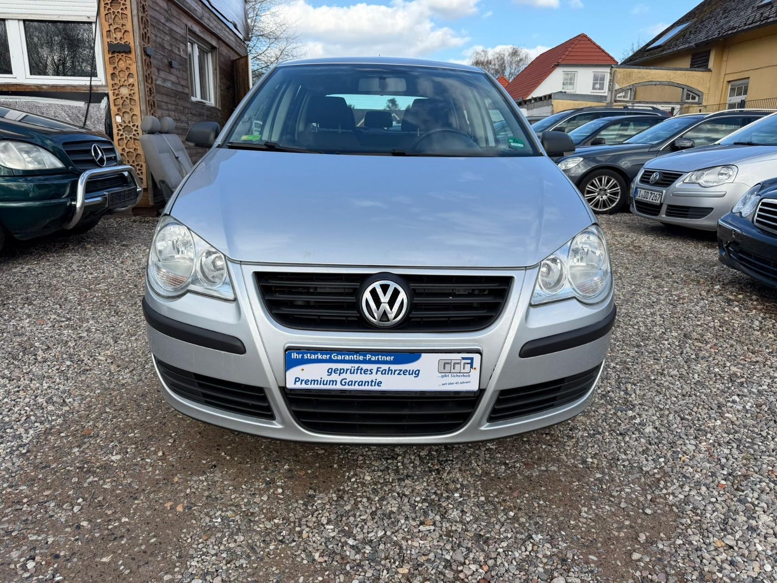 Volkswagen Polo IV Tour Scheckheftgepflegt TÜV&AU neu