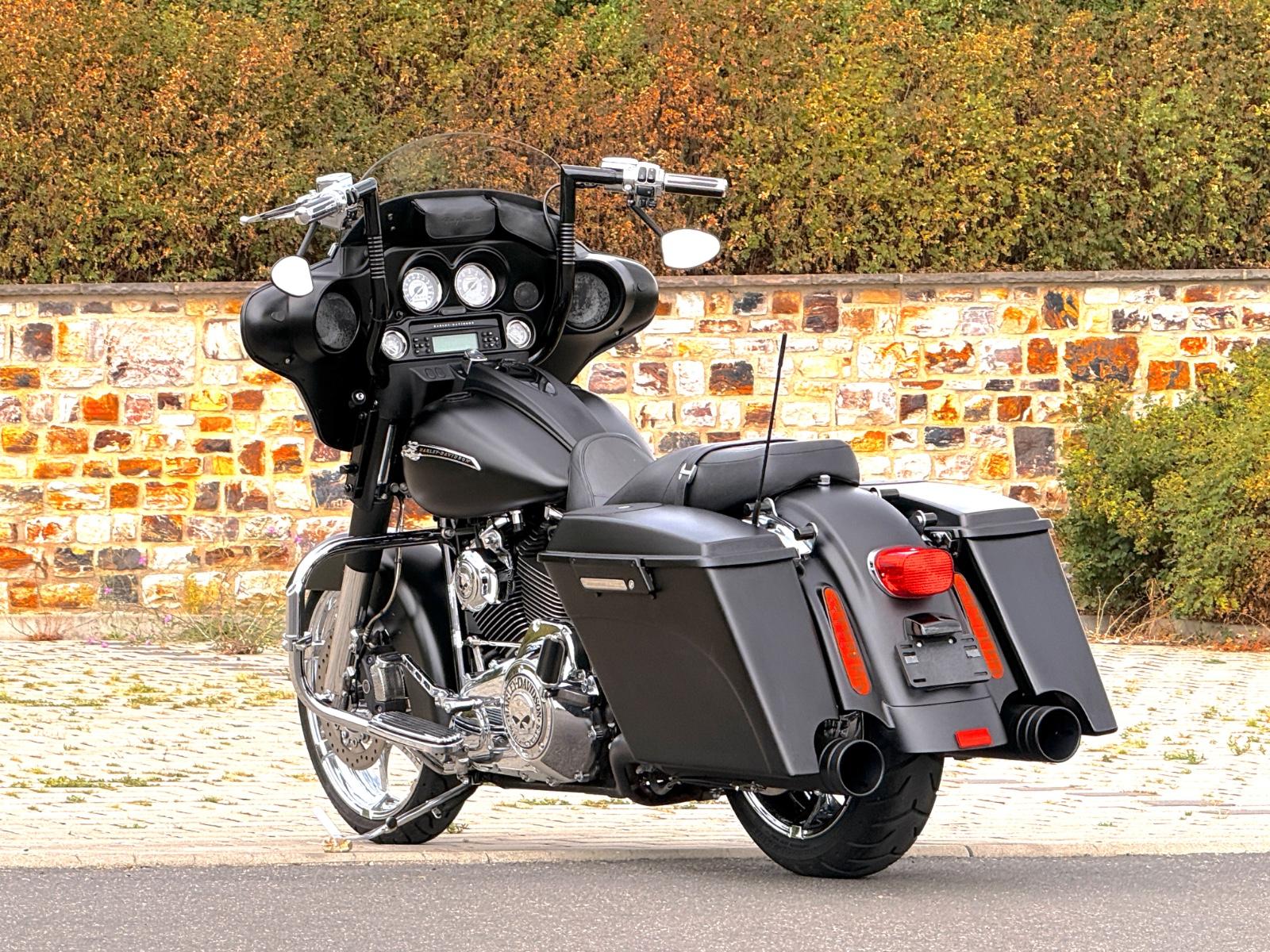 Harley-Davidson STREET GLIDE FLHXSE2 CVO 120 R  ABSOLUTES UNIKAT