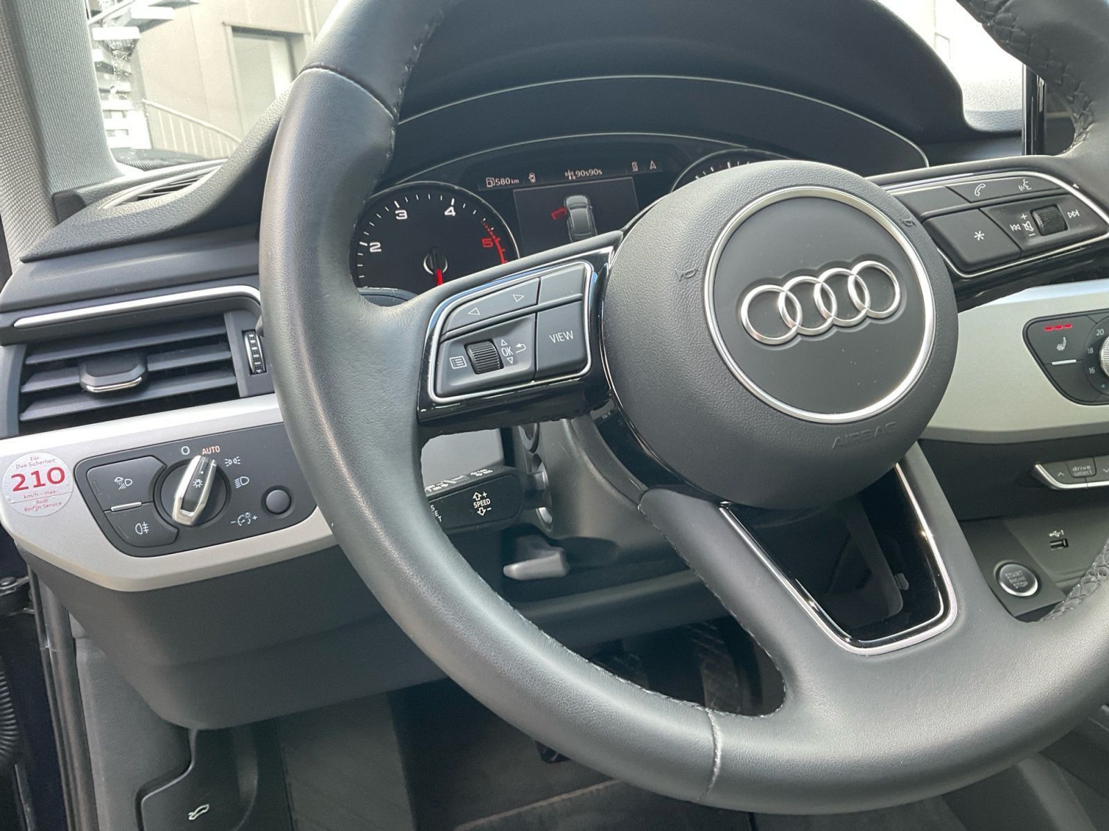 Audi A4 - Bild 30