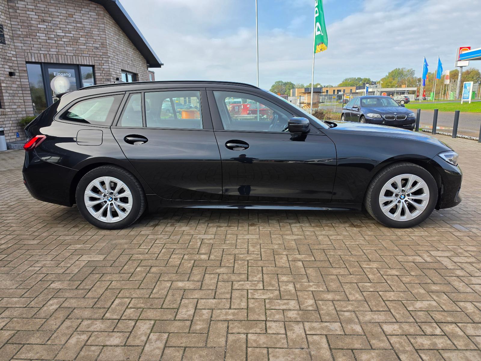 BMW 318d Advantage TÜV Neu/LED/Virtuell Cockpit/Navi