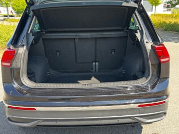 Volkswagen Tiguan - 11