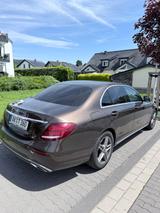 Mercedes-Benz E 200 4MATIC AVANTGARDE Autom. AVANTGARDE - gebrauchte Mercedes-Benz E 200 aus dem Jahr 2017