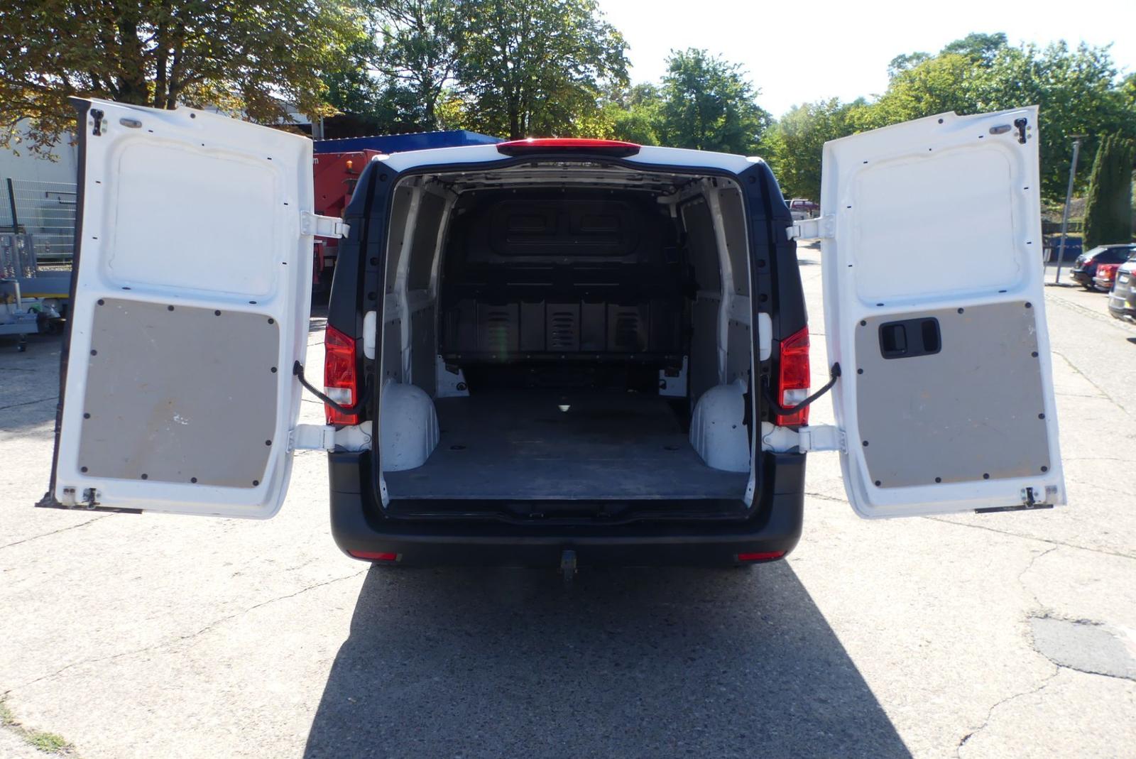Mercedes-Benz Vito 110/114 L2H1 Leder*Navi*Tempo*Kam*Klima*AHK, миниатюра 8