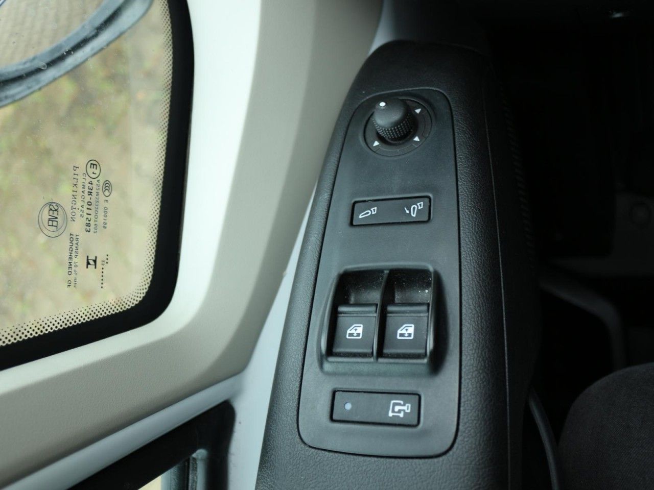 Fahrzeugabbildung Citroën Jumper Grossraumkasten 35 L3H2 BlueHDi 140