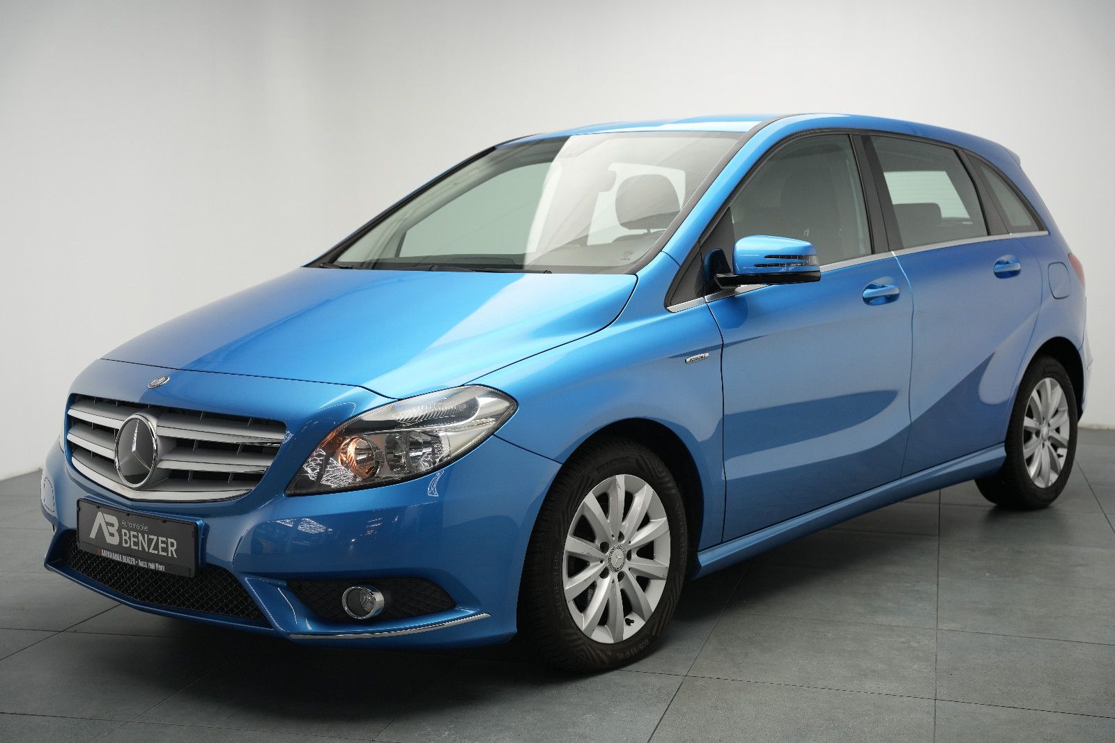 Fahrzeugabbildung Mercedes-Benz B 180 CDI/Edition E/Navigation/SHZ/MFL/ALU/