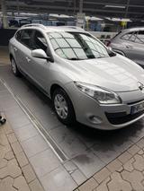 Renault Megane Grandtour Dynamique 1.6 16V 110 Dynamique - Renault Megane in Bremen
