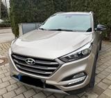 Hyundai TUCSON 1.6 GDI Pure Pure - Hyundai TUCSON: Pure