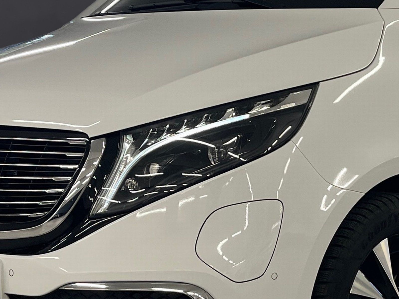 Fahrzeugabbildung Mercedes-Benz EQV 300 AVANTGARDE Lang*LED*Totw*Burmester*Distr