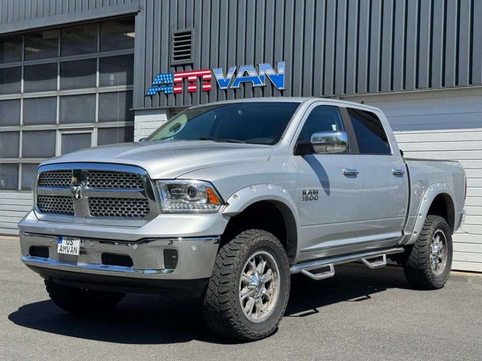 Fahrzeugabbildung Dodge RAM 5.7 HEMI 4x4 CrewCab Laramie LPG Standh.
