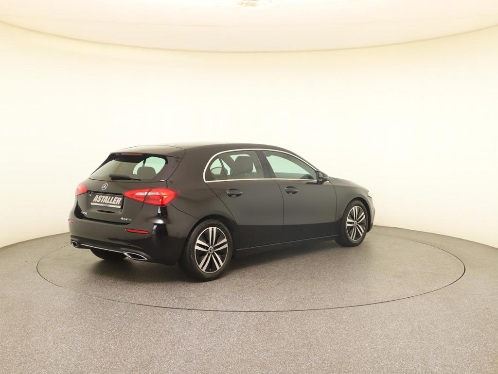Mercedes-Benz A 250 4M Progressive AHK+MBUX+Sound+17+Business