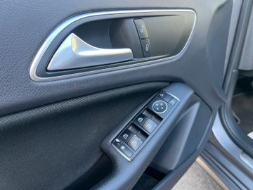 Mercedes A 180 - 11