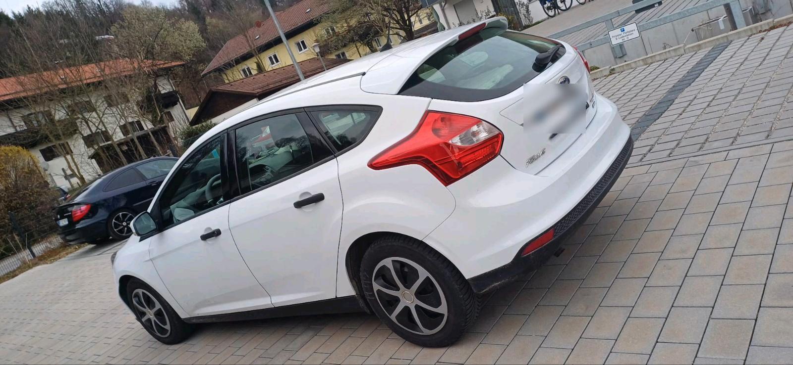 Ford Focus 2014 — photo 5