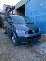 Volkswagen T5 Caravelle AHK 8Sitze TÜV 3/26 - gebrauchte Volkswagen T5 Caravelle aus dem Jahr 2005