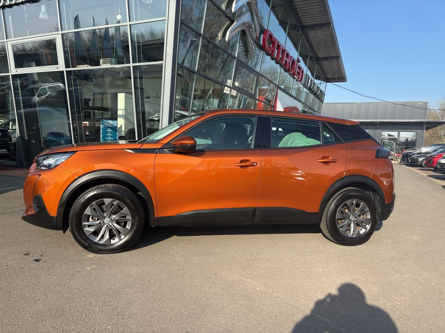 Peugeot 2008 Active Pack Elektro 136 Navi DAB SHZ imagem 2