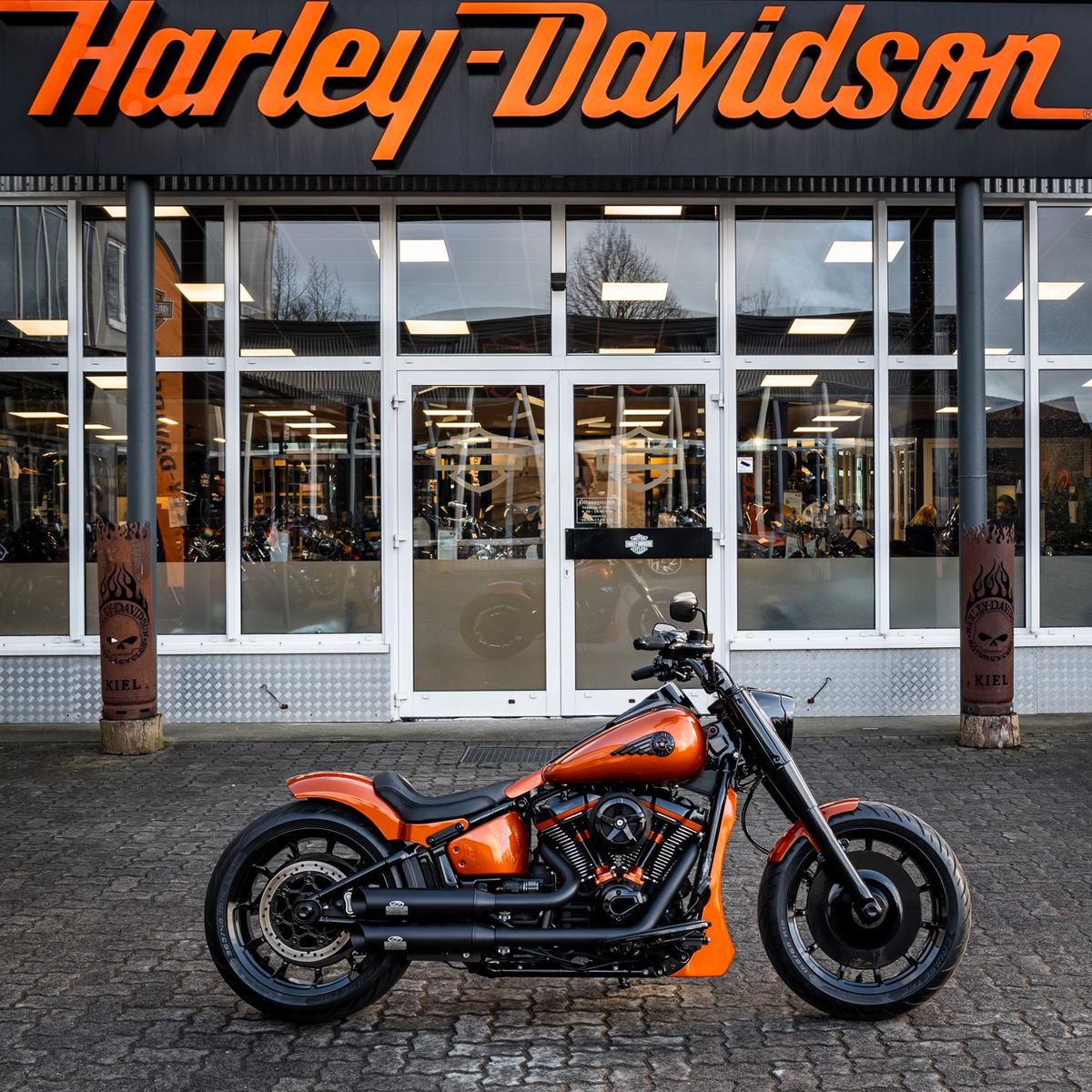 Fahrzeugabbildung Harley-Davidson DARK BOY FLFBS BLACK 117 MY25-H-D Kiel Custom