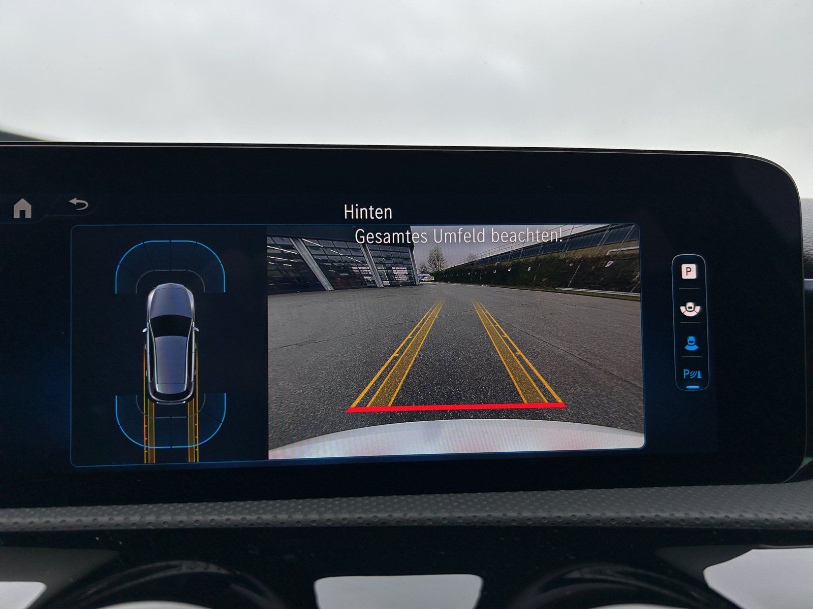 Fahrzeugabbildung Mercedes-Benz A 220 d+AMG KeyGO Totwinkel NIGHT