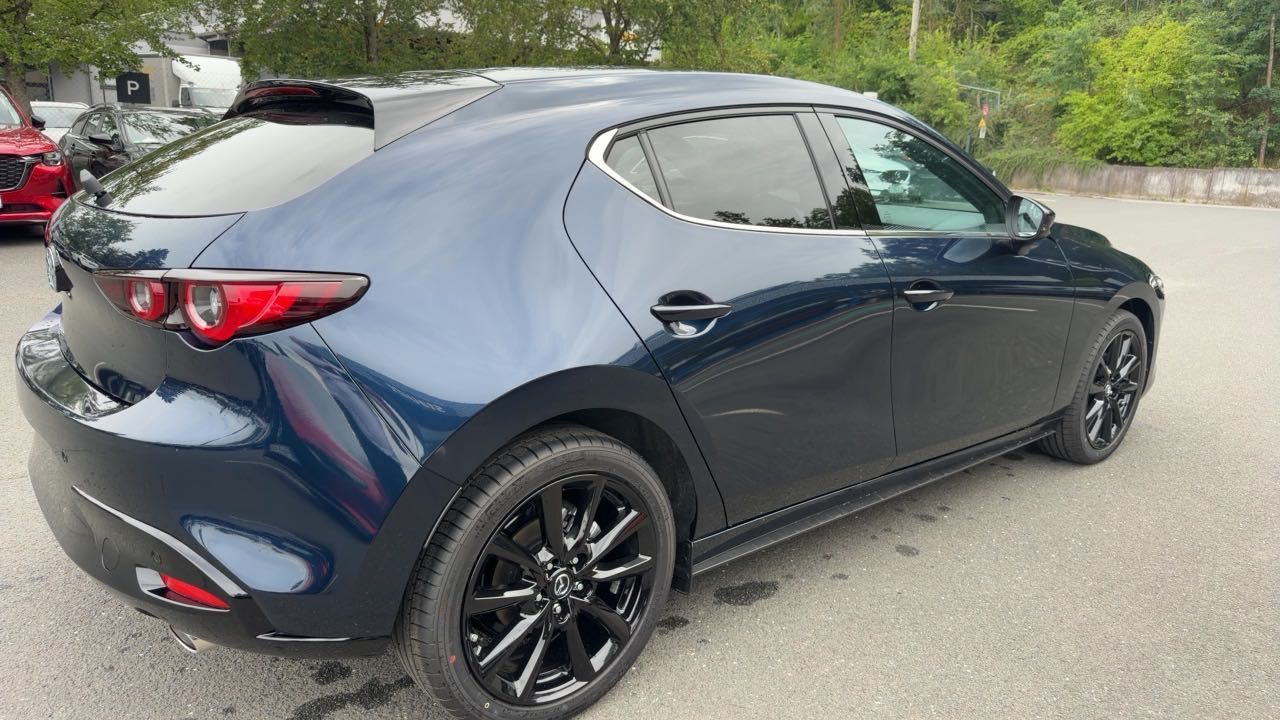 Mazda 3 2.5L e-SKYACTIV G 140ps TAGESZULASSUNG imagem 2
