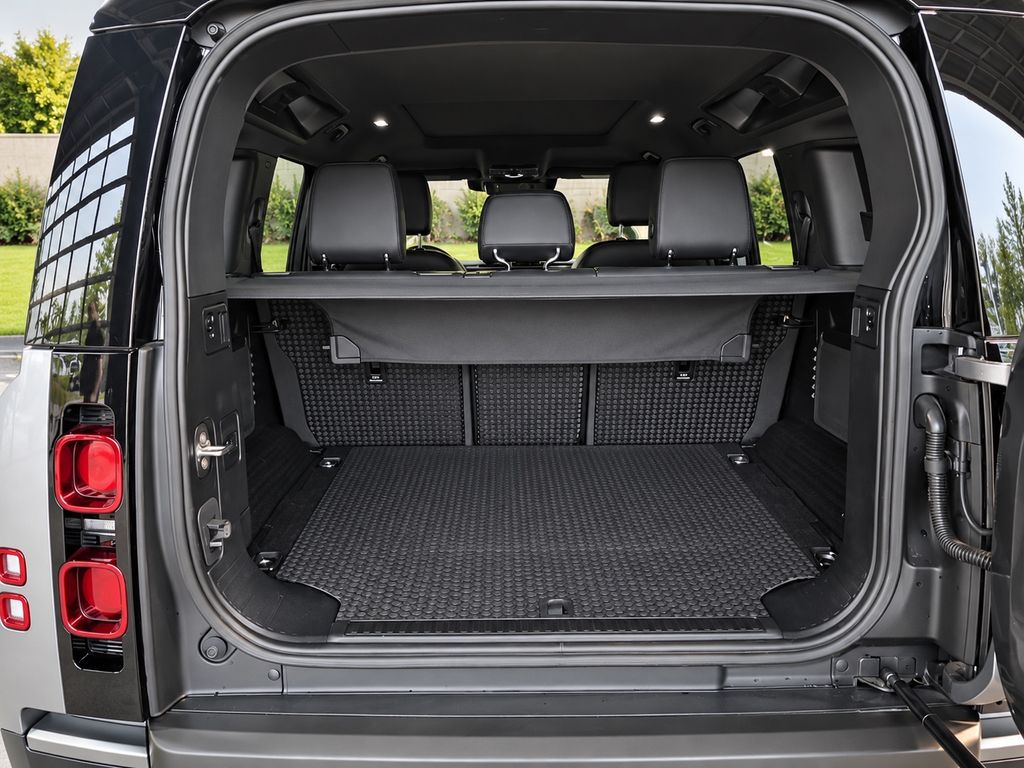 LAND-ROVER Defender 2022