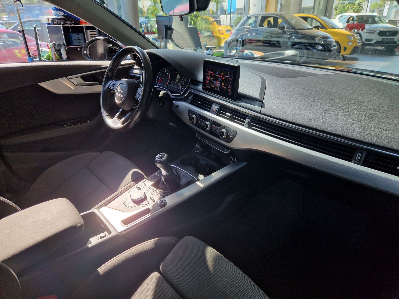 Fahrzeugabbildung Audi A4 Avant sport KLIMA XENON NAVI ALU