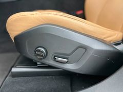 VOLVO XC60 Momentum / NUR 61.tKM / 1.HD / GARANTIE / VOLVO XC60 Momentum / NUR 61.tKM / 1.HD / GARANTIE /