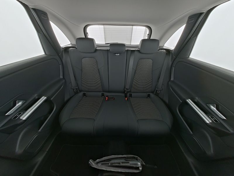 Fahrzeugabbildung Mercedes-Benz B 180 PROGRESSIVE*KAMERA*WINTER-PAKET*LED