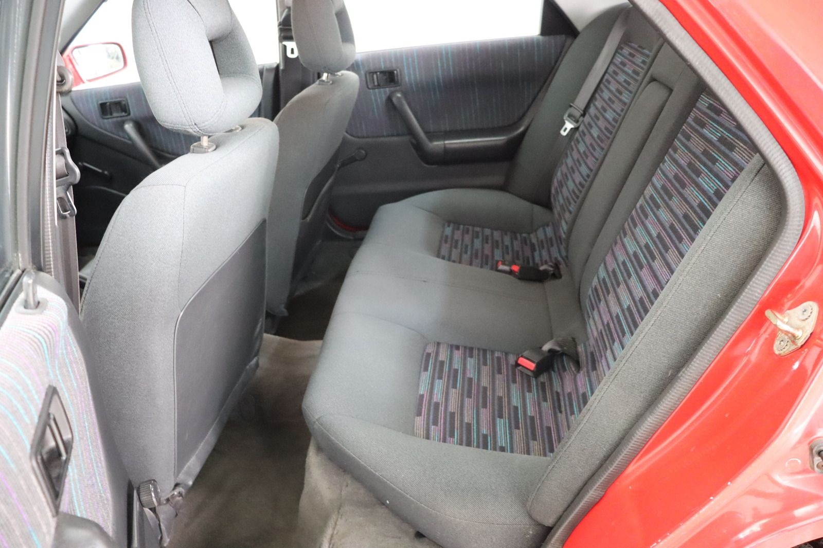 Fahrzeugabbildung Mazda 323 F 1.6 GLX 1. Hand * wenig km