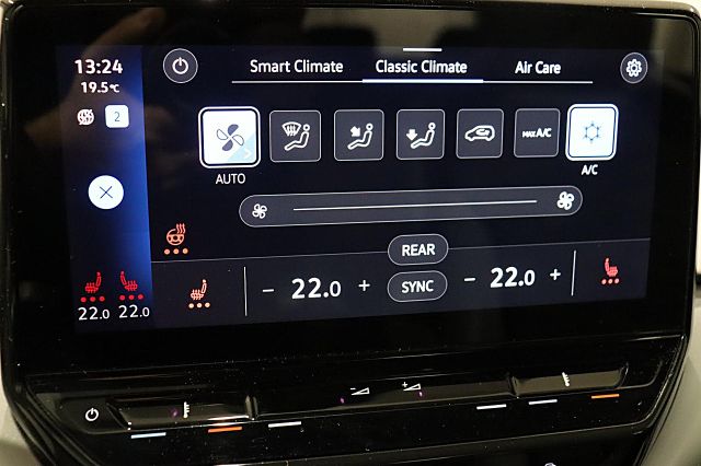 ID.4 Pure ACC Sitzheizung Winterräder LED NAVI T