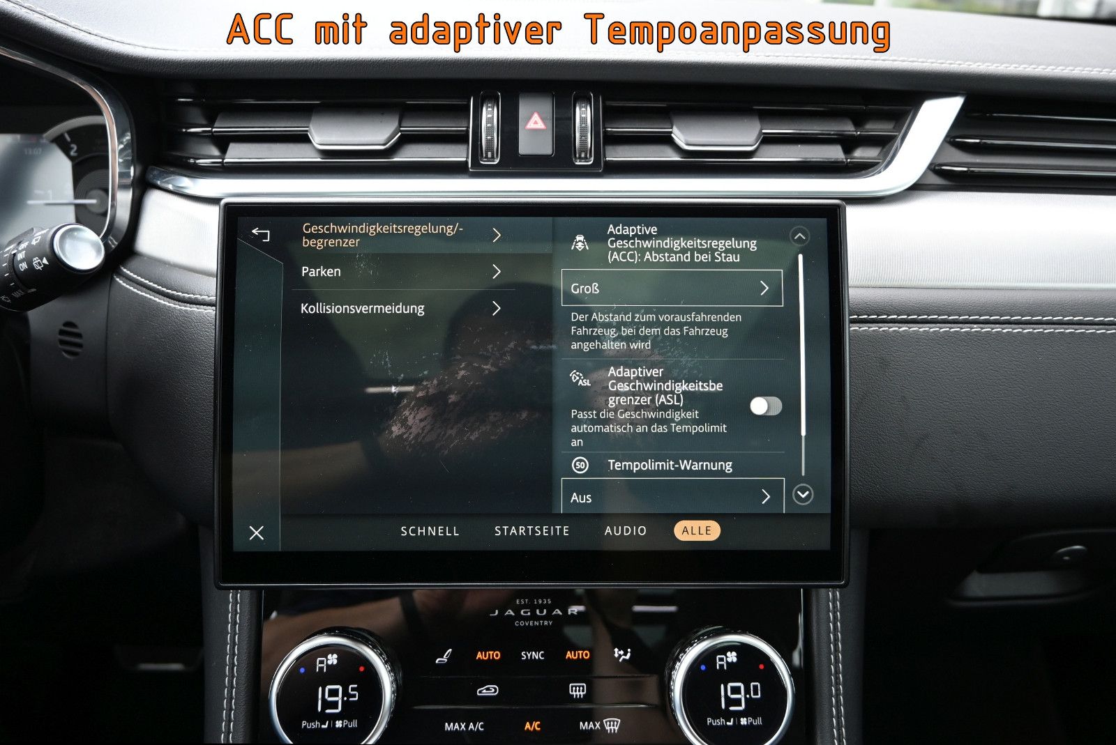 Fahrzeugabbildung Jaguar F-Pace D300 R-DYNAMIC SE AWD °ACC°AHK°HUD°PANO°