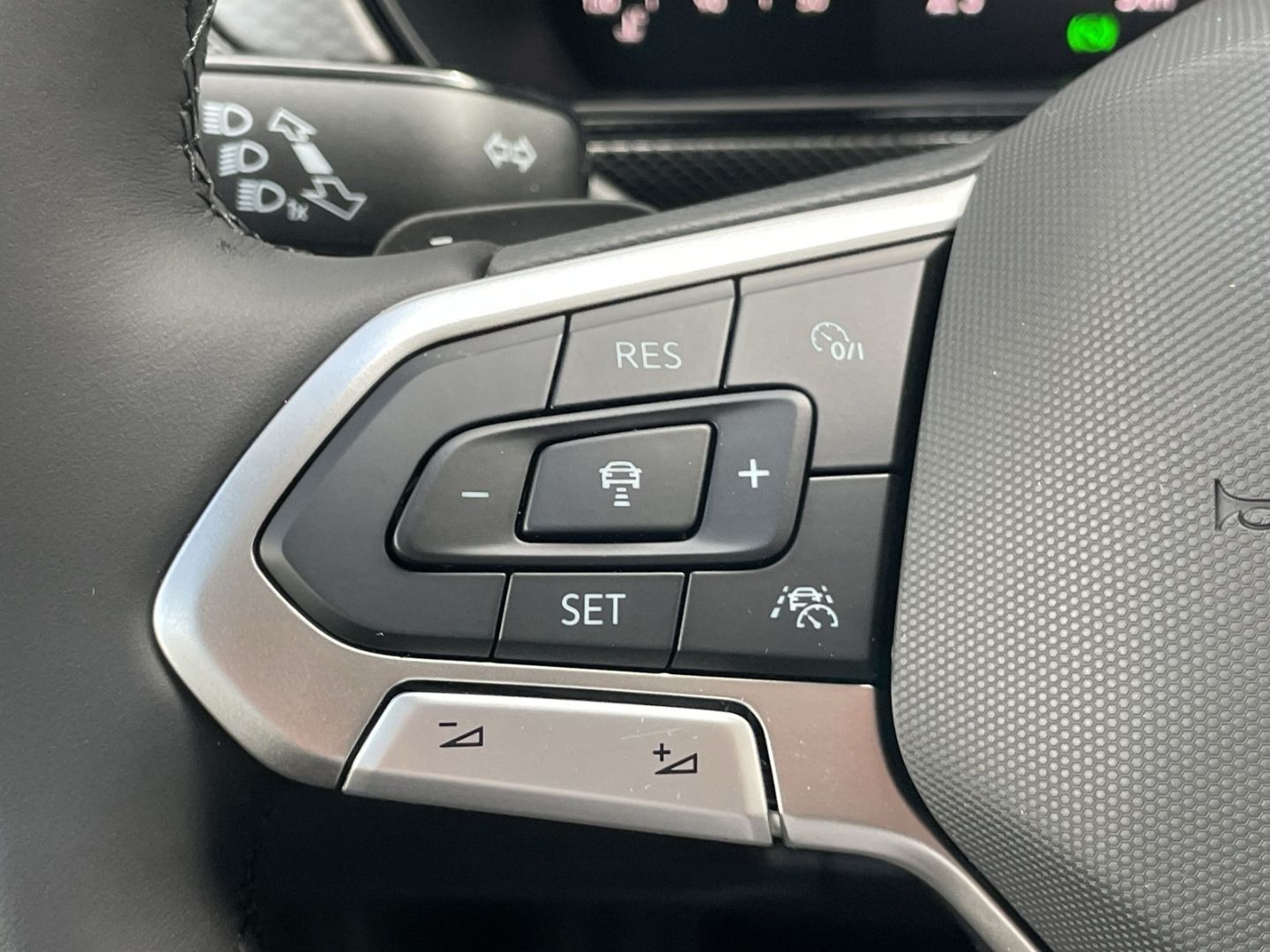 T-Cross Life 1.0 TSI DSG Kamera/Navi/ACC/App-Con