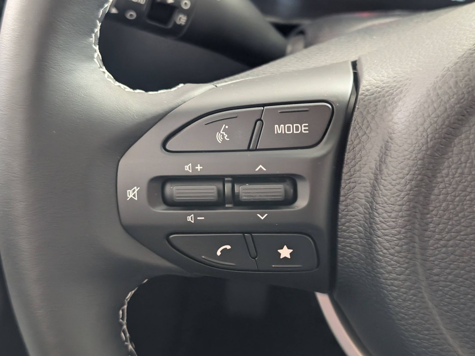 KIA Picanto 1.0 GDI MT Spirit LED SHZ Navi – Bild 27