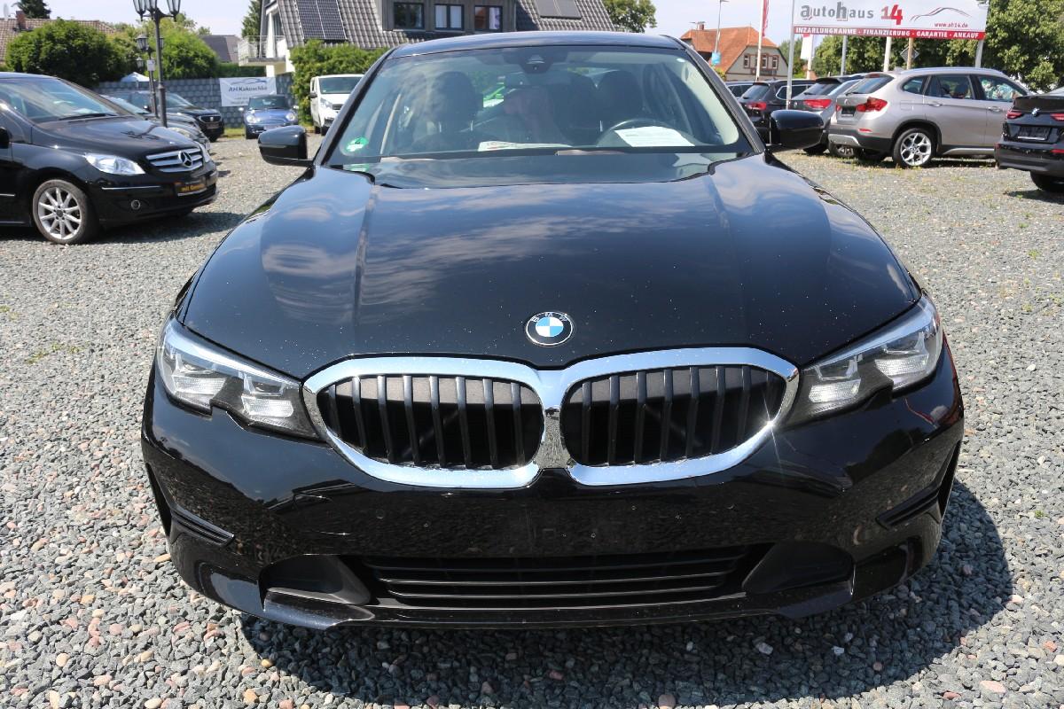 BMW 330 d - Automatik-LED-Navi-LiveCockpit-ACP