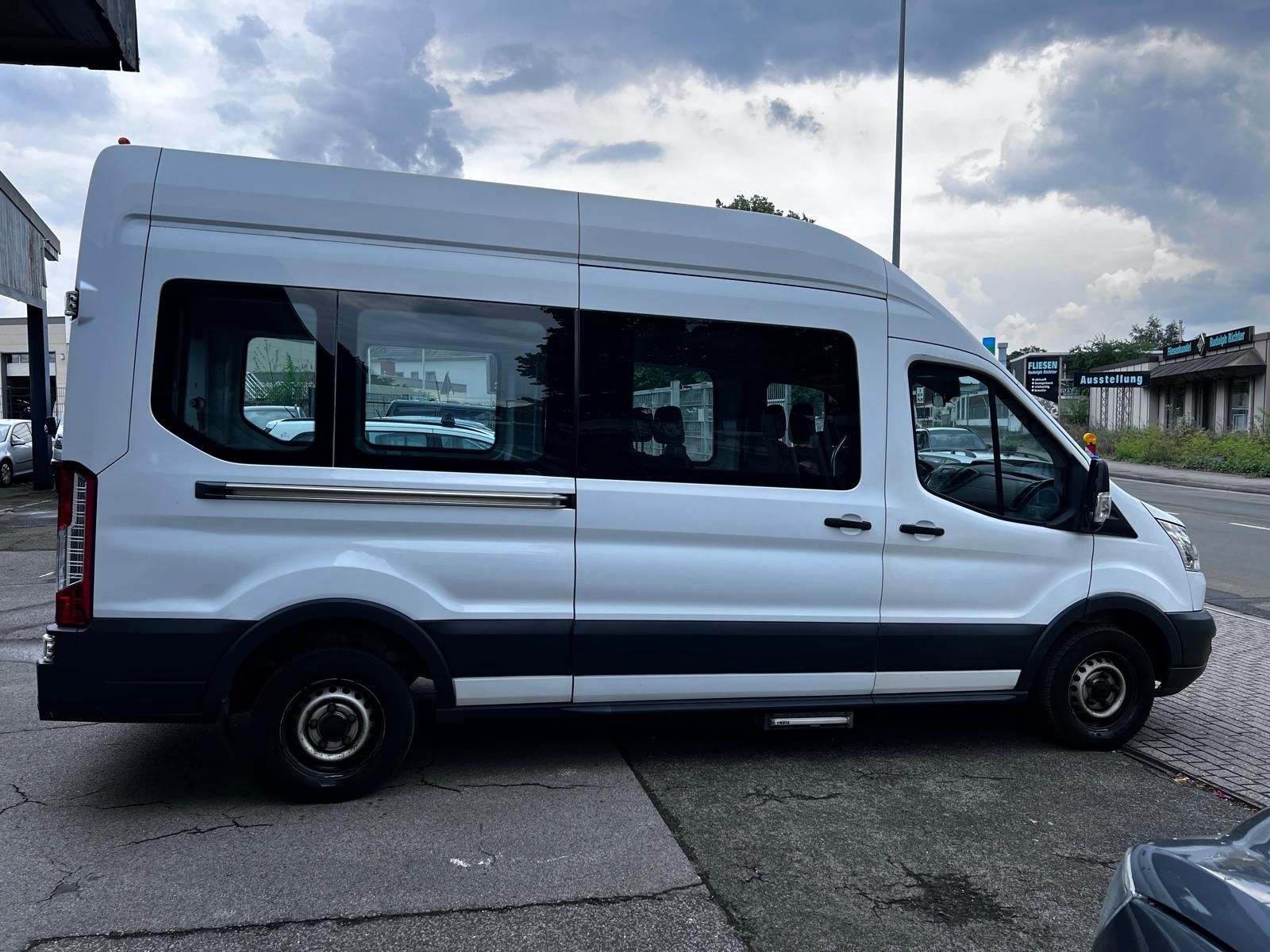 Ford Transit - 1
