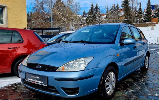 Ford Focus 1.6 Ambiente Autom.