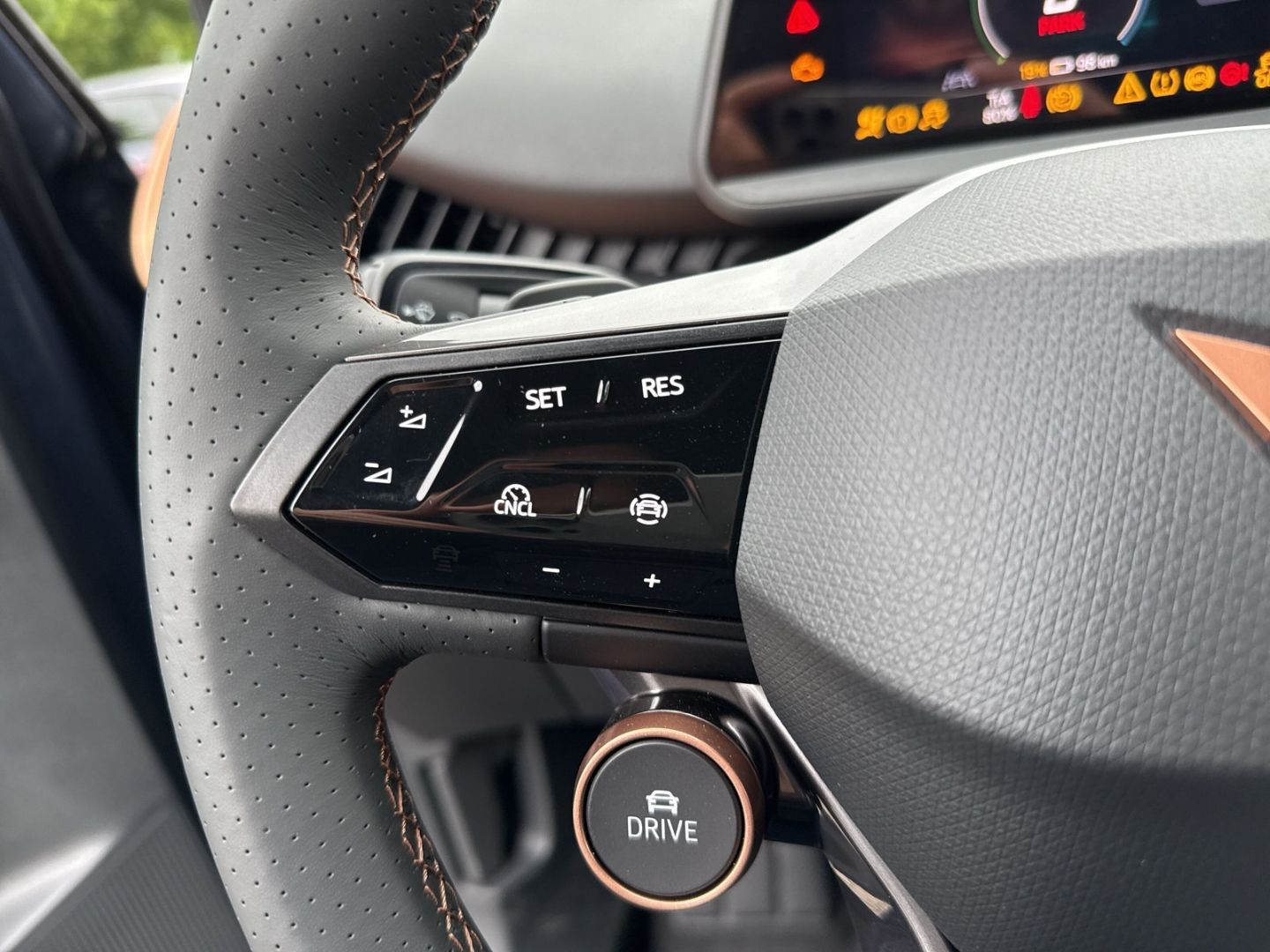 Cupra Tavascan - Bild 11