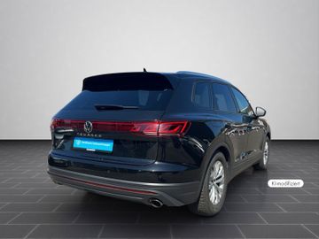 Volkswagen Touareg - 2