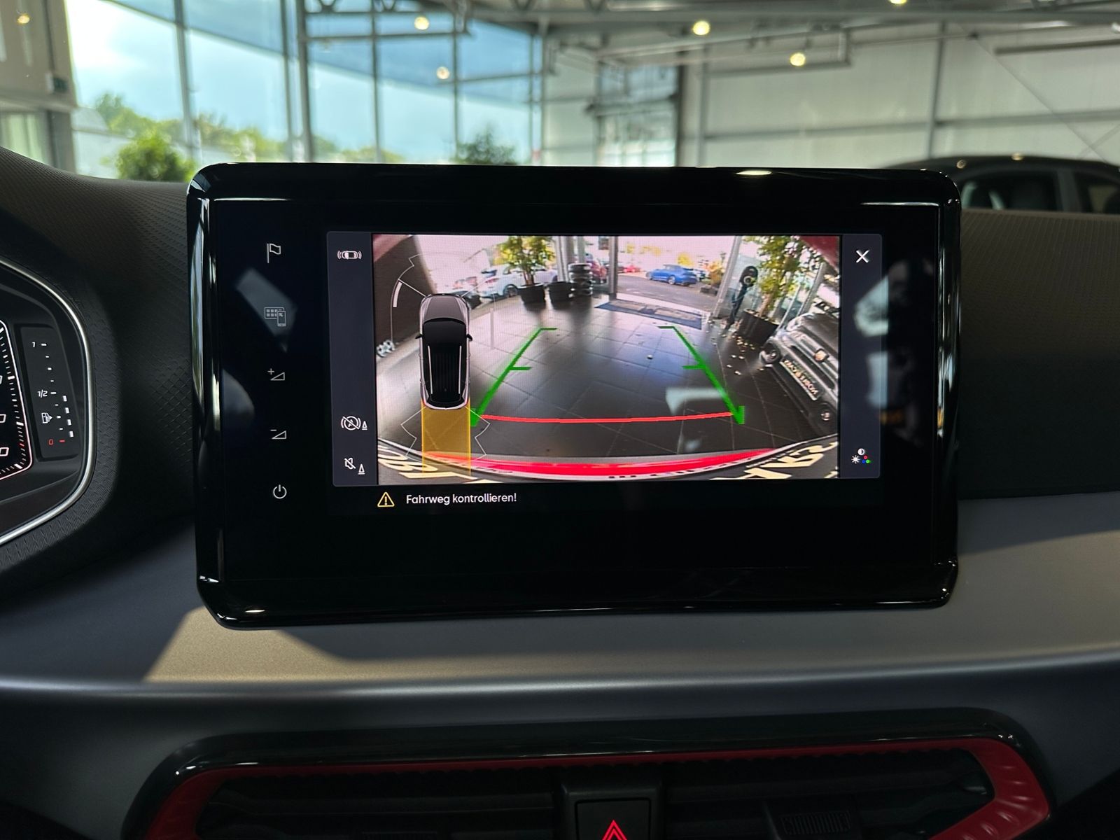 Fahrzeugabbildung SEAT ARONA 1.5 TSI FR AHK ACC LED NAV SHZ