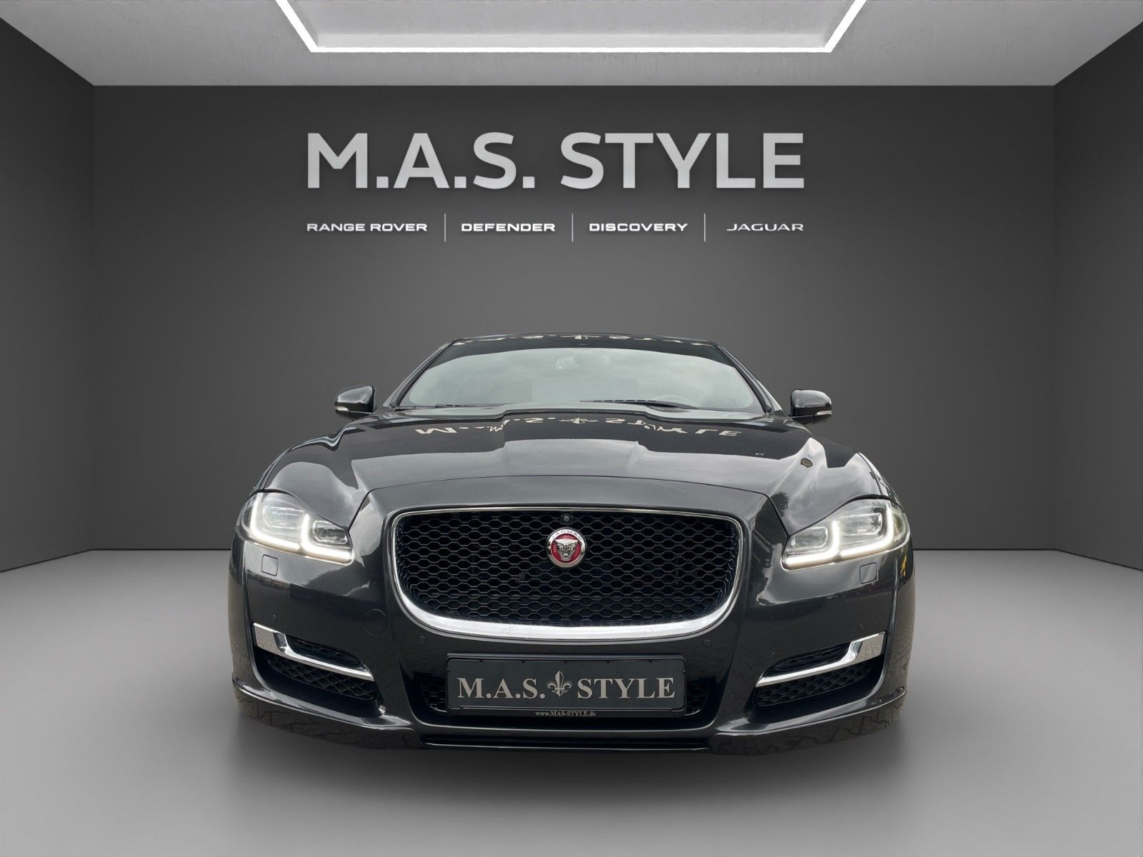 Fahrzeugabbildung Jaguar XJ R-Sport 3.0 V6 Kompressor AWD