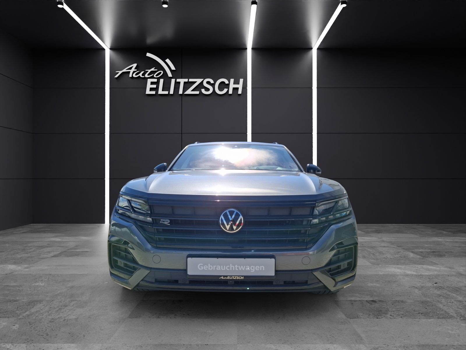 Fahrzeugabbildung Volkswagen Touareg TDI Elegance DSG 4M R-Line Matrix AHK Pa