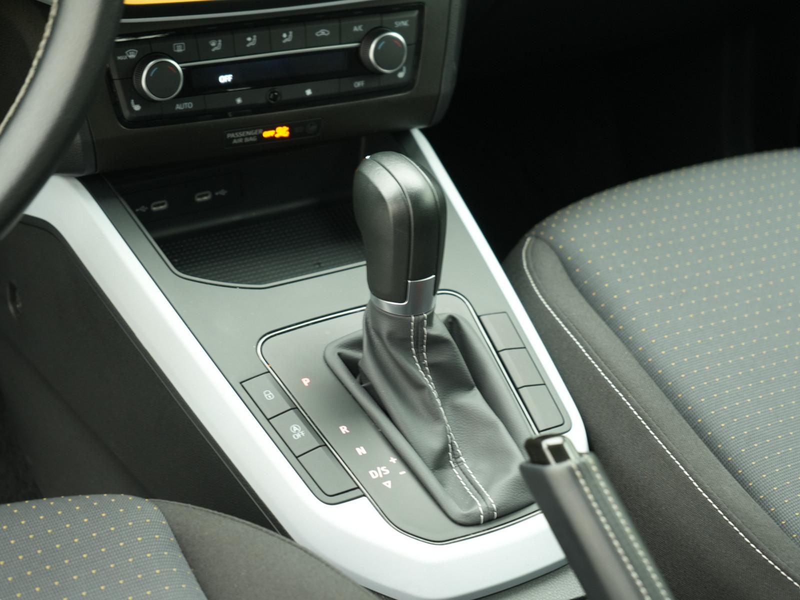Seat Arona Style Edition DSG LED PDC CARPLAY NAVI SHZ