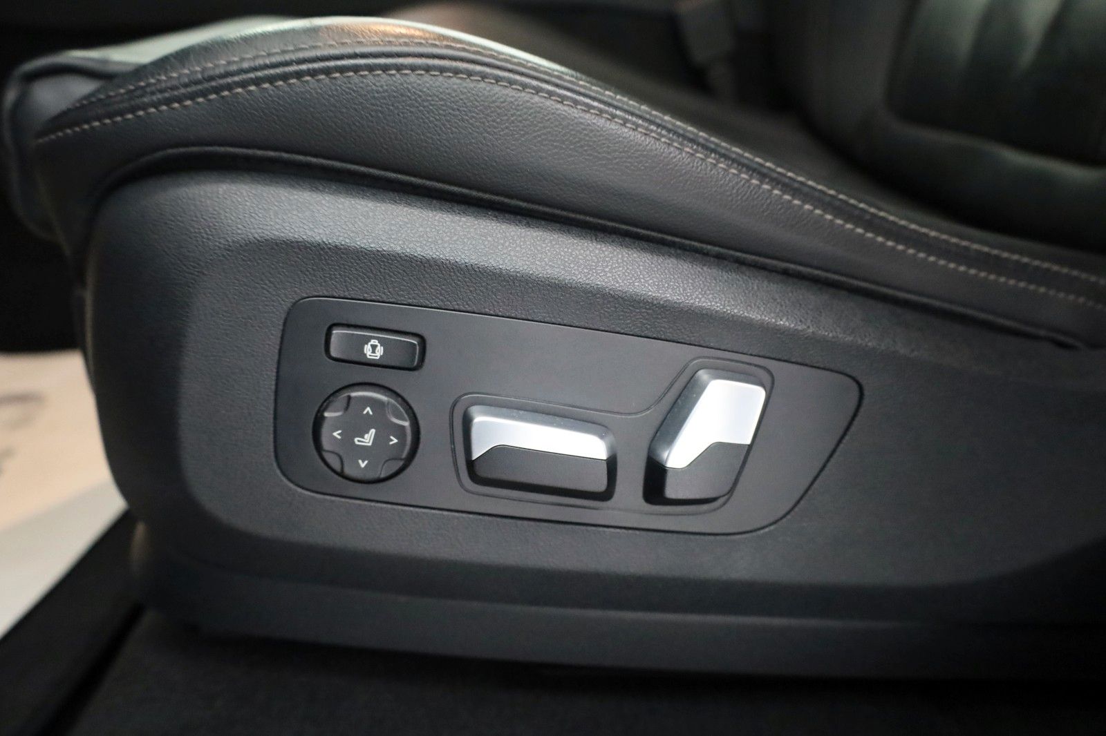 Fahrzeugabbildung BMW X5 M50d Laser,Panorama,HeadUp,Harman/K,AHK