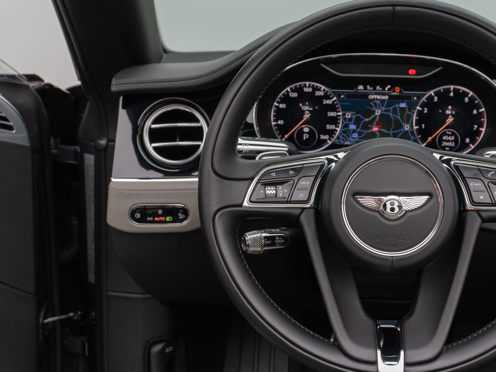 Fahrzeugabbildung Bentley Continental GTC W12 Mulliner 360°HUD NightVision