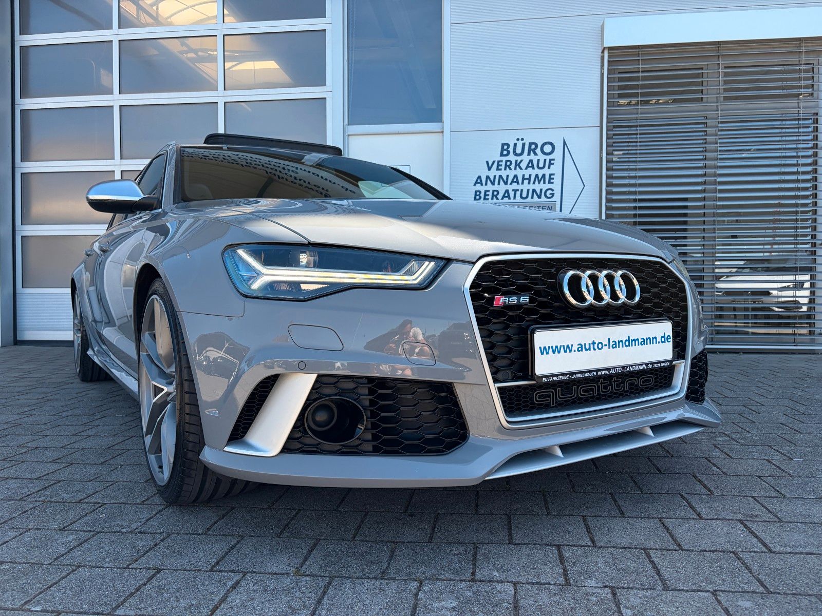 AUDI RS6 Avant 4.0 TFSI 2HD DE-FZG CARBON PANO 280KMH