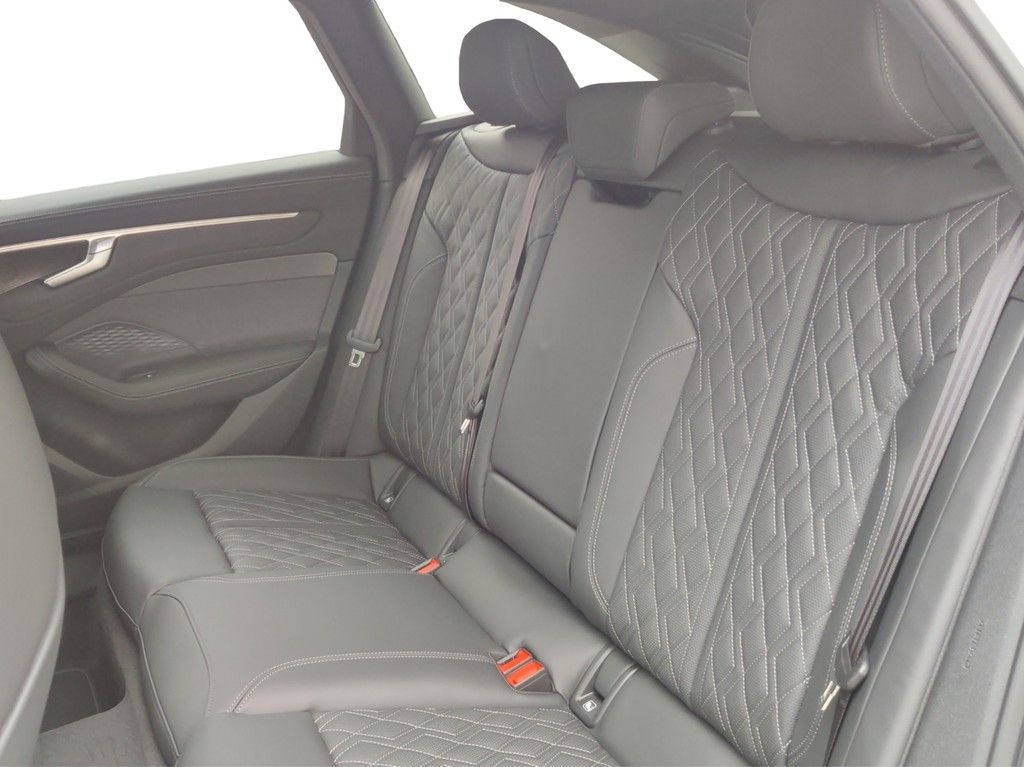 Audi A6 - Bild 21
