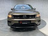 Volkswagen Tiguan Trendline+AHK+ALU+MET+TEMPOMAT - mit Benzin-Antrieb: Beige, Geländewagen